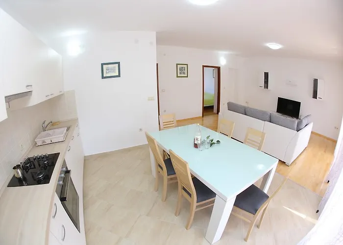 Borik 86 * Ζαντάρ